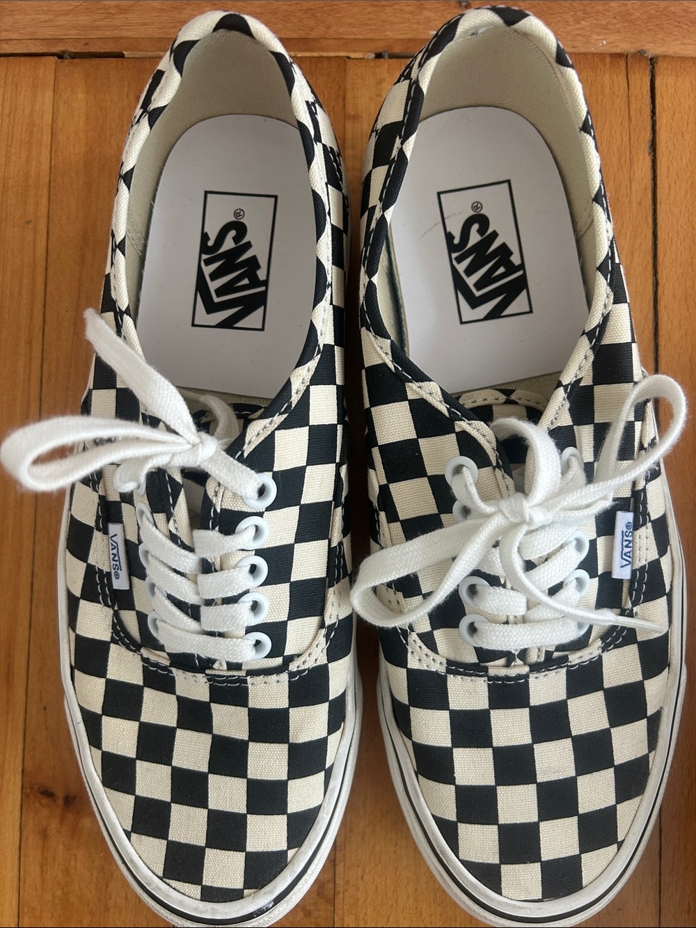 Vans Checkerboard Authentic 44 DX and Sk8-Hi - Picture 2 of 7